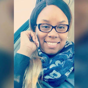 Meet your Posher, Carrie